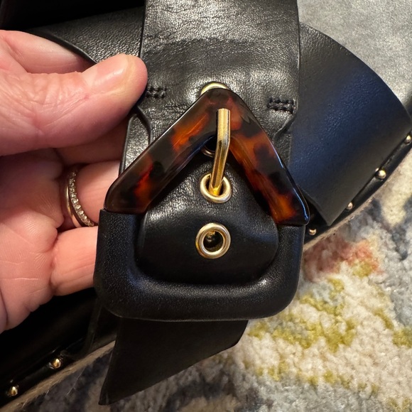 FREE SHIPPING Gianni Bini Black Platform Sandals - Picture 5 of 7